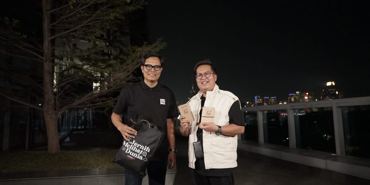 Rendi Solihin Berbincang Ringan dengan Pemimpin Redaksi Kompas.com dalam Acara BEGINU