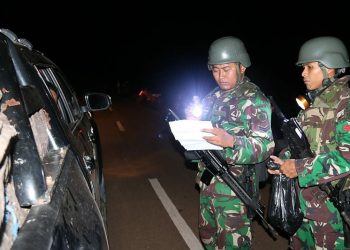 Upaya Penyelundupan Miras Ilegal Dihentikan oleh Satgas Yonarhanud 8/MBC