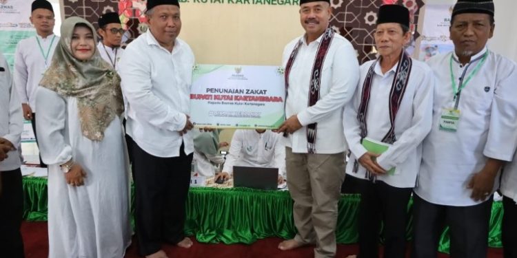 Bupati Edi Damansyah dan Pejabat Kukar Mendorong Partisipasi Aktif dalam Penyaluran Zakat