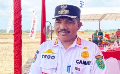 Rakyat Tenggarong Seberang Bersiap untuk Terangnya Penerangan Jalan