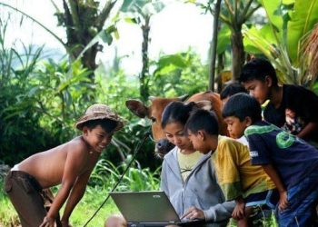 Mendorong Kemajuan Teknologi: Desa Musaping Menghadapi Tantangan Koneksi Internet