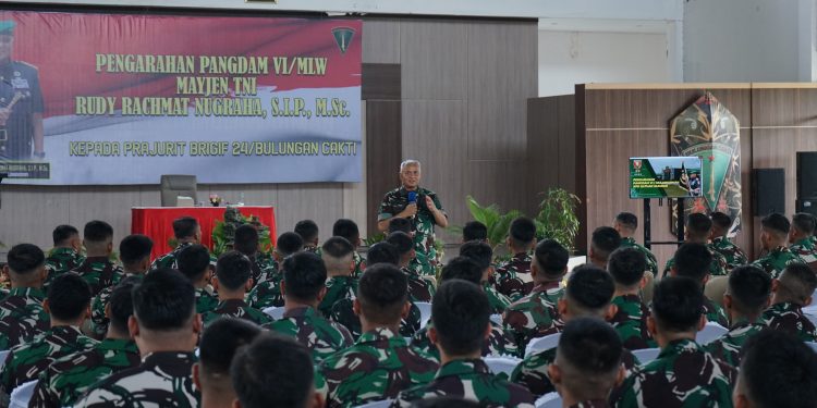 Prajurit Brigif 24/BC Didorong Jadi Pasukan Unggul: Pangdam VI/Mulawarman Beri Arahan Langsung