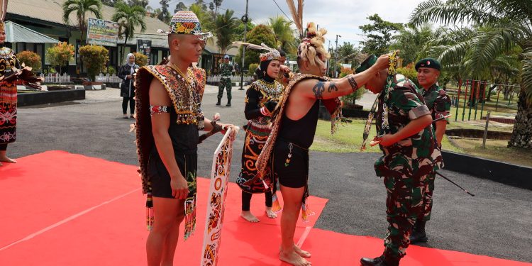 Pangdam VI/Mulawarman Tinjau Kesiapsiagaan Prajurit di Perbatasan RI-Malaysia