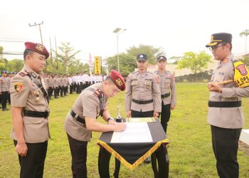 Wakapolres dan Kasatreskrim Polres Berau Resmi Berganti, Ini Harapan Kapolres