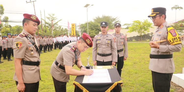 Wakapolres dan Kasatreskrim Polres Berau Resmi Berganti, Ini Harapan Kapolres