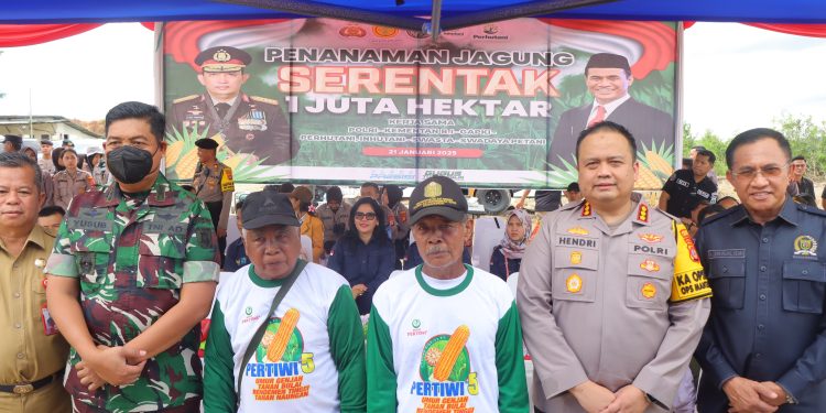 Kolaborasi TNI-Polri dan Pemkot Samarinda Dukung Ketahanan Pangan 2025