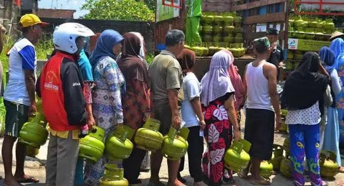 Pemerintah Ubah Kebijakan, Pengecer Gas LPG 3 Kg Kembali Beroperasi