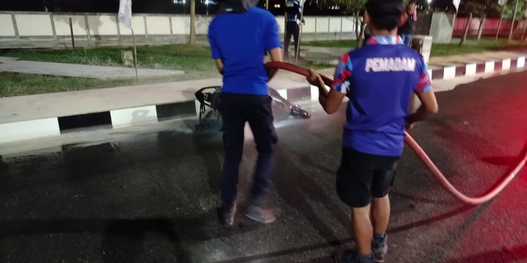 Motor Baru Diservis Terbakar di Depan Kesbangpol Kukar, Ini Kronologinya