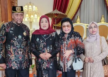 Ermy Kullit di HUT Sultan