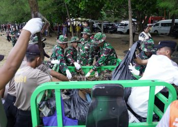 Hari Peduli Sampah Nasional 2025, Pangdam VI/Mulawarman Ajak Masyarakat Aksi Bersih Pantai