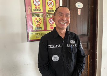 Pemerintah Kecamatan Kota Bangun Darat Fokus Perbaiki Jalan Menuju Kantor Camat Agar Akses Lebih Lancar