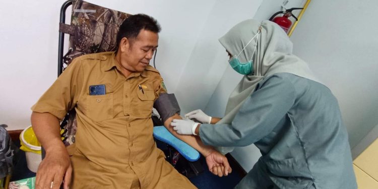 Usai Libur Lebaran, Diskominfo Kukar Gelar Halal Bihalal dan Donor Darah untuk Dukung PMI