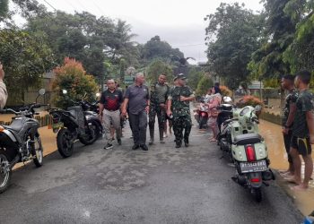 Hujan Deras Picu Banjir, Pangdam VI/Mulawarman Kunjungi Prajurit Terdampak