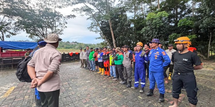 Balita Hilang Terseret Arus di Parit Jalan Patimura Balikpapan, Tim SAR Terus Lakukan Pencarian
