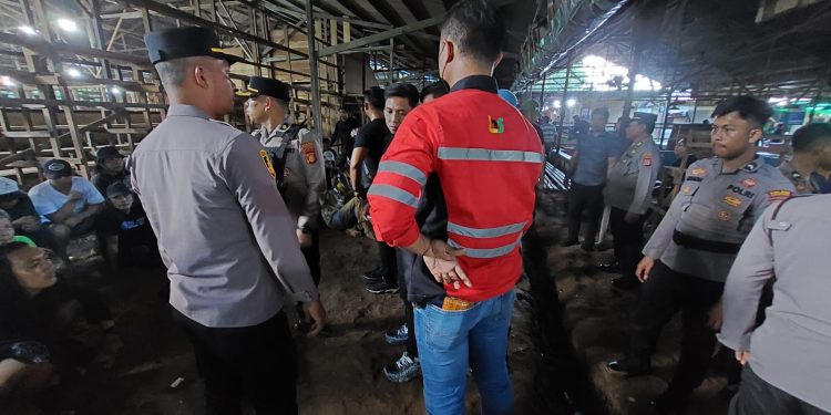 Polisi dan Warga Bersatu, Arena Judi Sabung Ayam di Kukar Ditertibkan