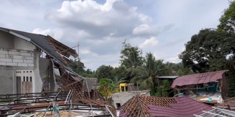 Warga Rawan Longsor di Batuah Akan Direlokasi, Camat Loa Janan Ingatkan Skema Harus Matang