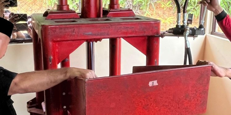 DLHK Kukar Dorong Replikasi Bank Sampah ke Seluruh Kecamatan