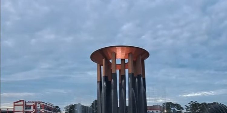 Dinas PU Kukar Pastikan Pujasera Bundaran Tuah Himba Tidak Akan Mangkrak Tahun Ini