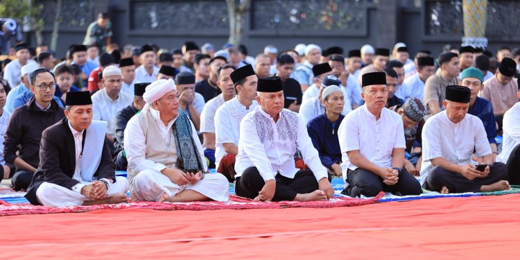 TNI dan Warga Laksanakan Idul Adha Bersama, Pangdam: Ini Wujud Kebersamaan