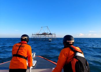 Basarnas Evakuasi Pemancing yang Terombang-Ambing di Samboja