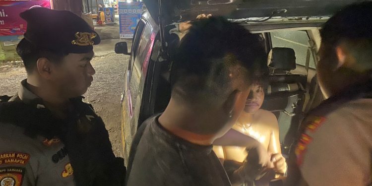 Warga Gagalkan Pencurian Subuh Hari di Sungai Kunjang, Polisi Amankan Tersangka