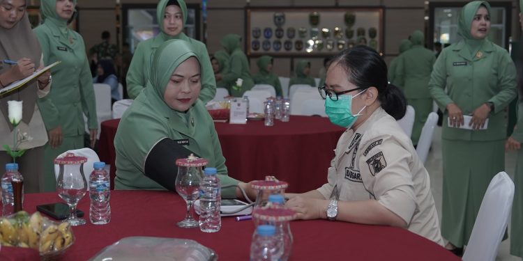 HUT ke-67 Kodam VI/Mulawarman Diwarnai Aksi Donor Darah dan Layanan Kesehatan