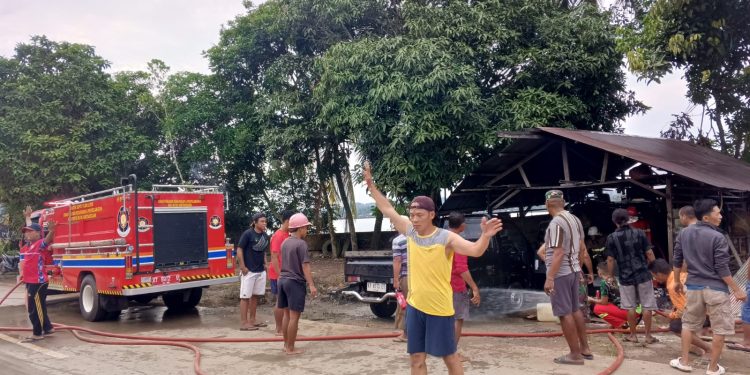 Tersulut Dekat Tangki, Mobil Pick Up Terbakar Hebat di Tenggarong