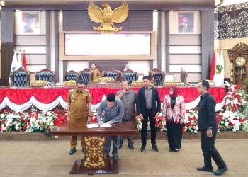 APBD 2024 Disetujui, Bupati Kukar Soroti Ketergantungan pada Dana Bagi Hasil