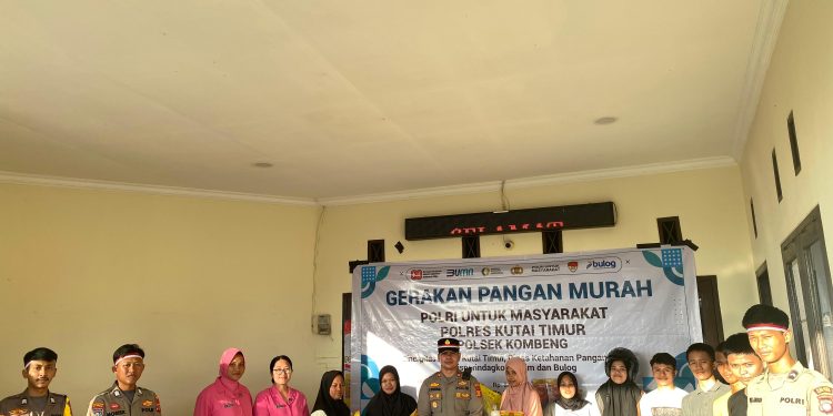 Polsek Kongbeng Salurkan 100 Paket Sembako Murah, Kapolres: Wujud Dukungan Ketahanan Pangan