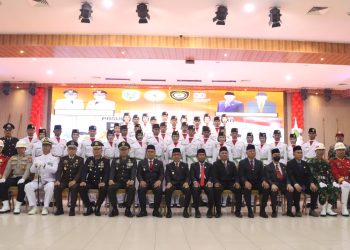 Paskibraka Kutim 2025 Resmi Dikukuhkan, Bupati: Jalankan Tugas Negara dengan Penuh Tanggung Jawab