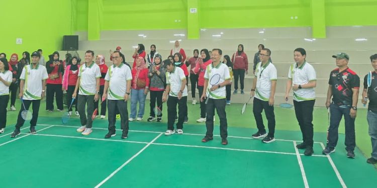 Kajati Kaltim Supardi Hadiri Tarkam 2025 di Balikpapan, Dorong Warga Budayakan Olahraga