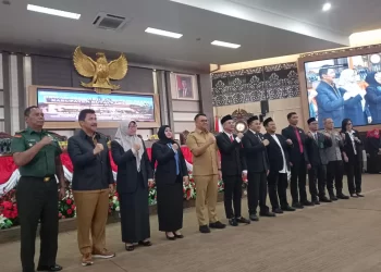 Legislator Muda Akhmad Akbar Haka Saputra Resmi Mengisi Kursi DPRD Kukar