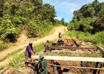 Satgas TMMD Kodim Banjar Bangun Gorong-Gorong, Warga Antar Desa Kini Lebih Mudah Melintas