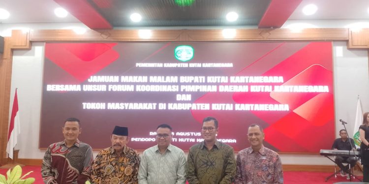 Bupati Kukar Sambut Kapolres Baru AKBP Khairul Basyar di Pendopo Odah Etam