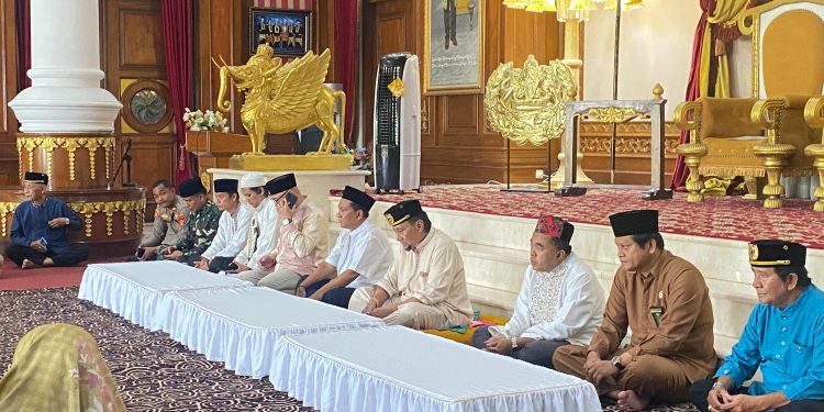 Ketua DPRD Kukar Ahmad Yani Hadiri Haul Jamak Raja dan Sultan, Ingatkan Doa untuk Pendahulu