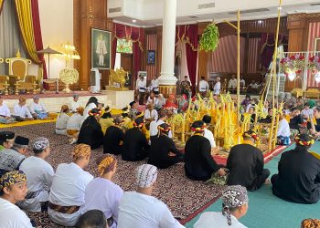 Beluluh Sultan Tandai Pembukaan Erau Adat 2025 di Kedaton Kutai Kartanegara