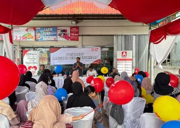 Edukasi Keluarga Balita di Waru, Alfamidi Disambut Antusias Warga