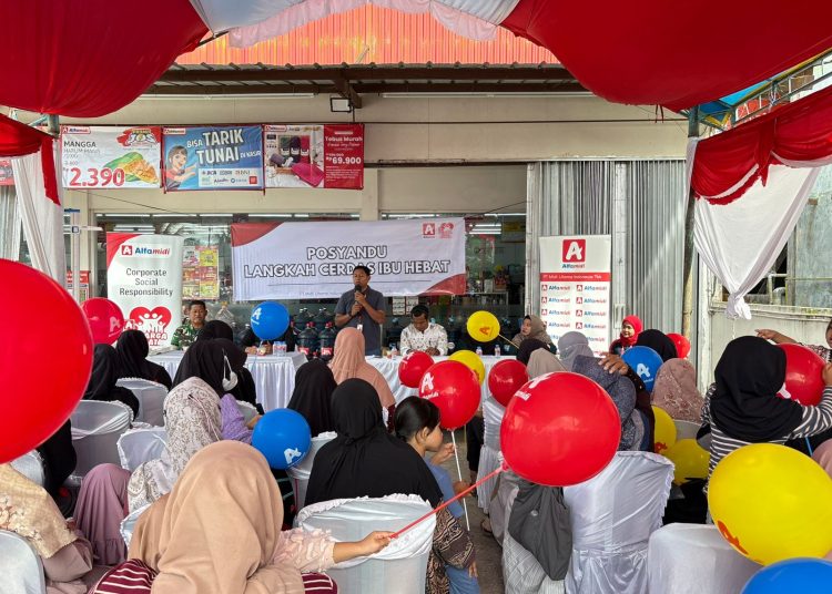 Edukasi Keluarga Balita di Waru, Alfamidi Disambut Antusias Warga